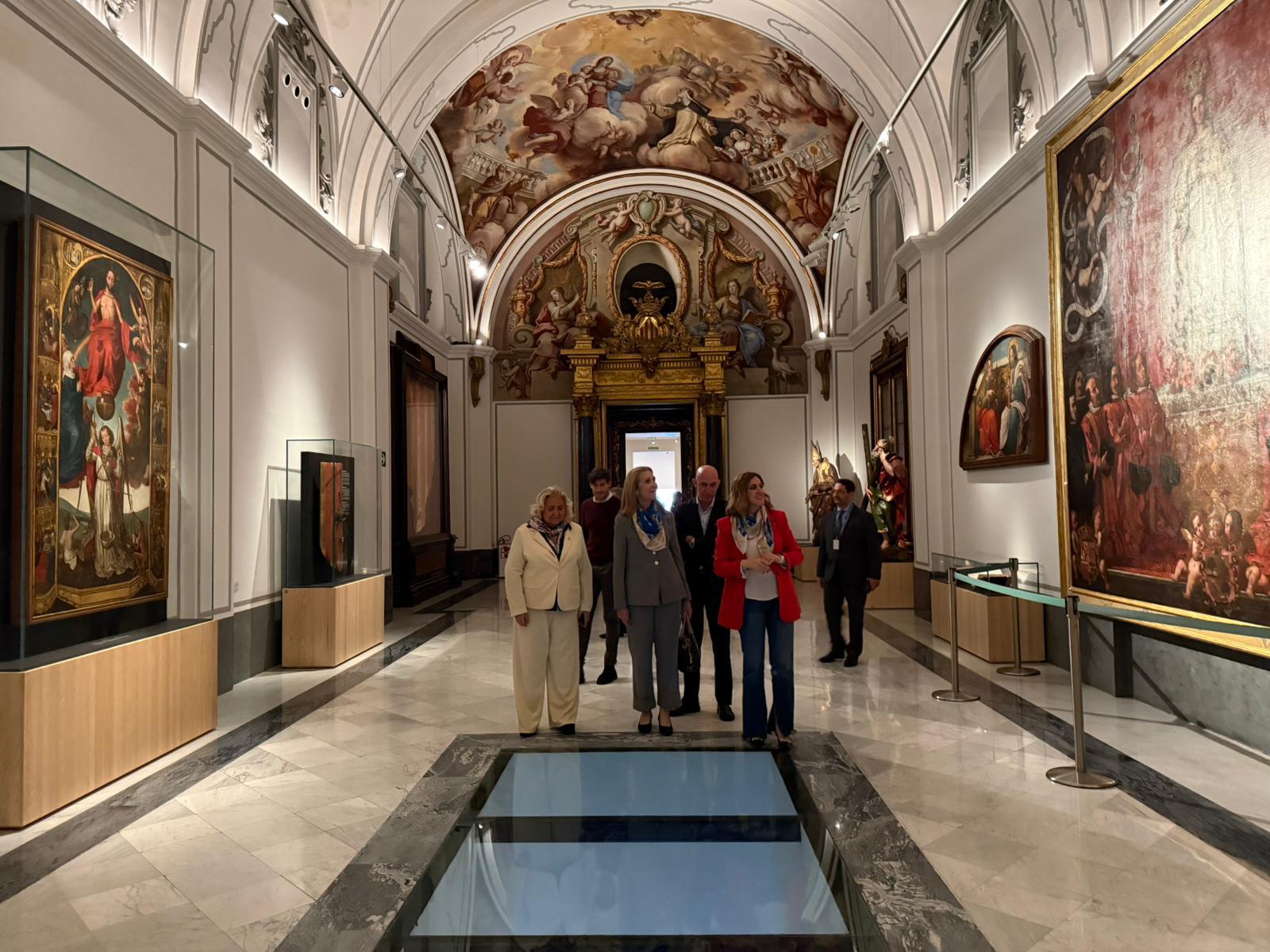 La infanta Elena presencia por primera vez una mascleta en Valencia invitada por el Ayuntamiento 2