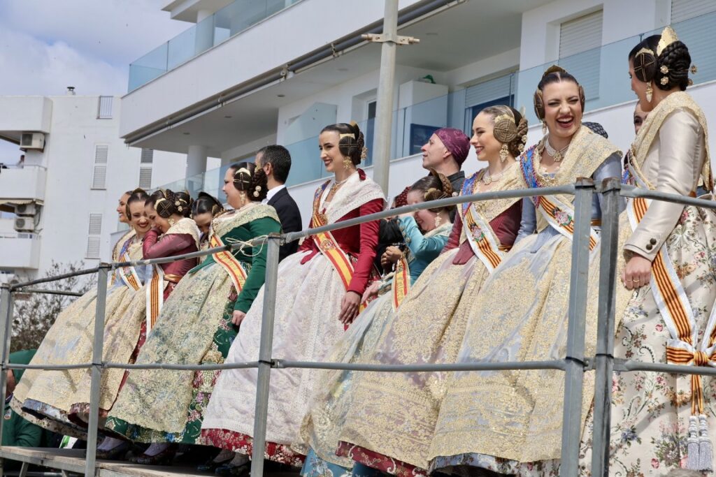 fotografies de la mascleta en Sant Antoni de Portmany Eivissa 24 Mediana
