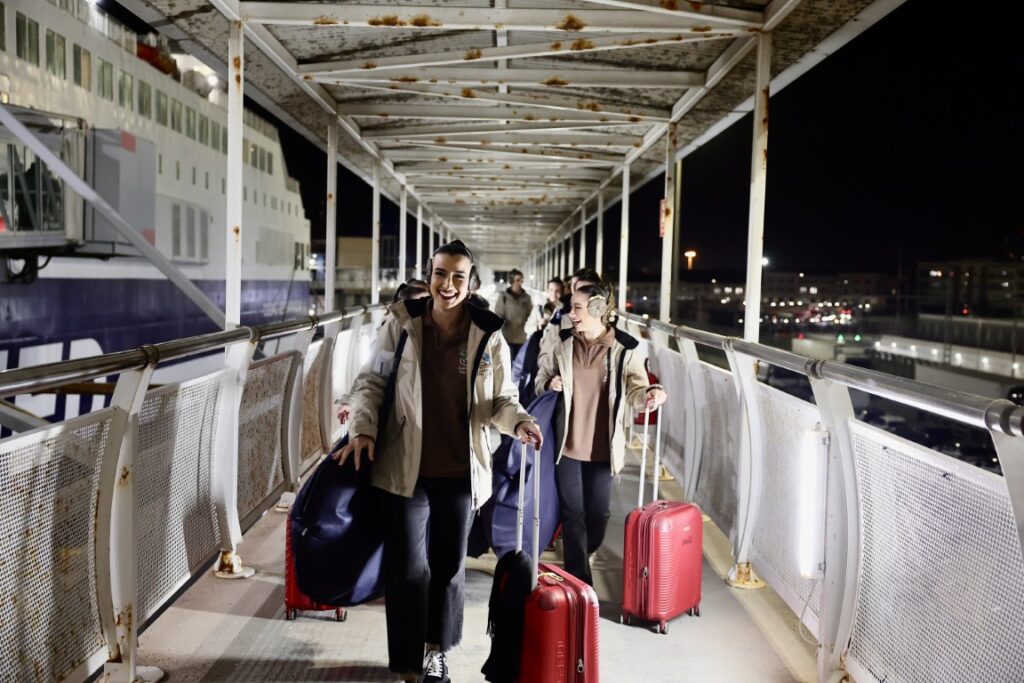 fotografies del Embarcament a Trasmed per al viatge a Eivissa 3 Mediana