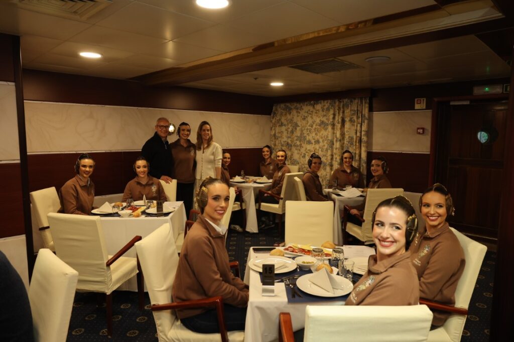 fotografies del Embarcament a Trasmed per al viatge a Eivissa 8 Mediana