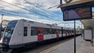 metrovalencia recupera este martes gran parte del servicio 4857
