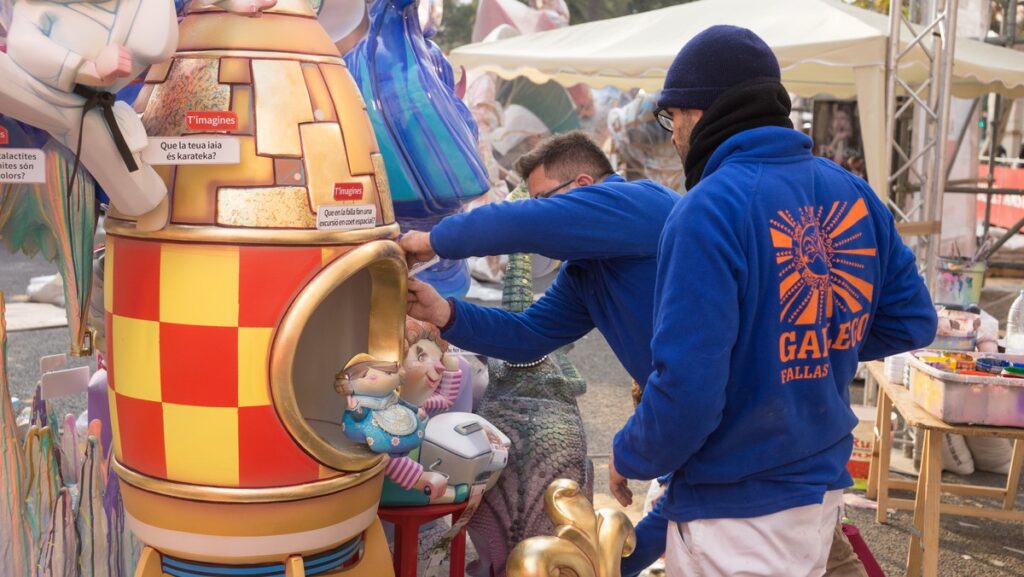0424 Artistes fallers. ©VisitValencia