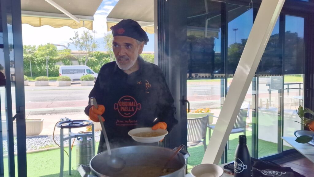 Casa Navarro de Almenara conquista La Marina y gana el II Concurso Nacional de Calderos de Arroz 16 Mediana