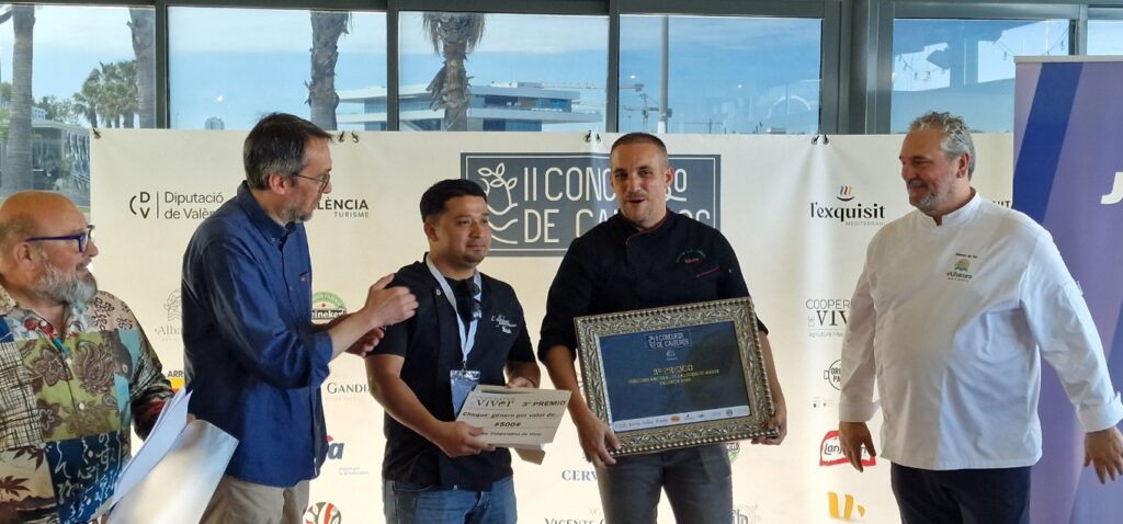 Casa Navarro de Almenara conquista La Marina y gana el II Concurso Nacional de Calderos de Arroz 58 Mediana