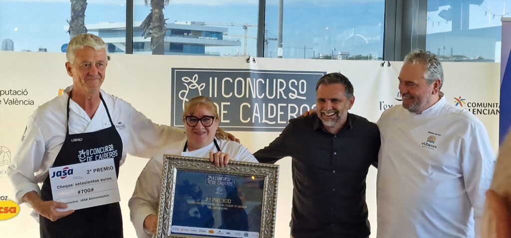 Casa Navarro de Almenara conquista La Marina y gana el II Concurso Nacional de Calderos de Arroz 59 Mediana