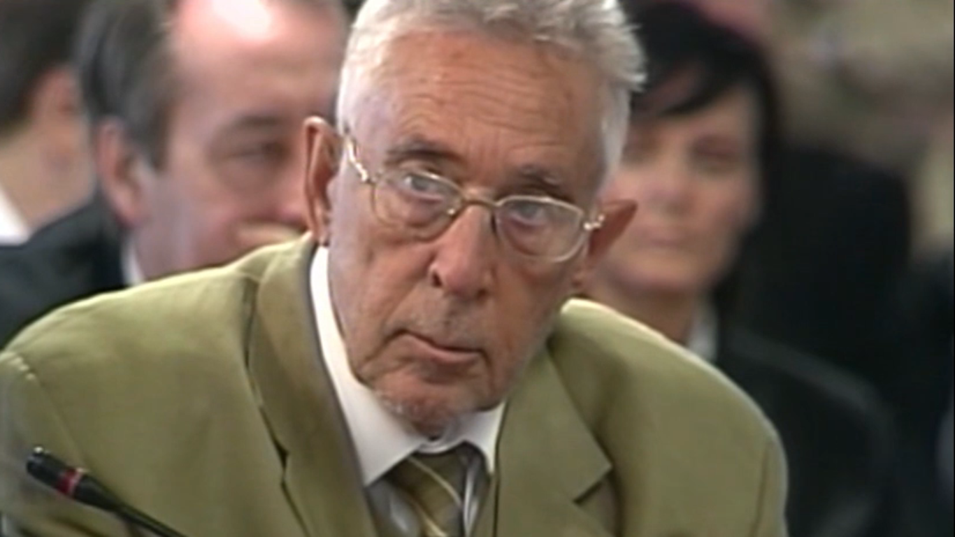 El caso Maeso el anestesista que contagio hepatitis C a cientos de pacientes y marco uno de los mayores escandalos sanitarios en Espana 1