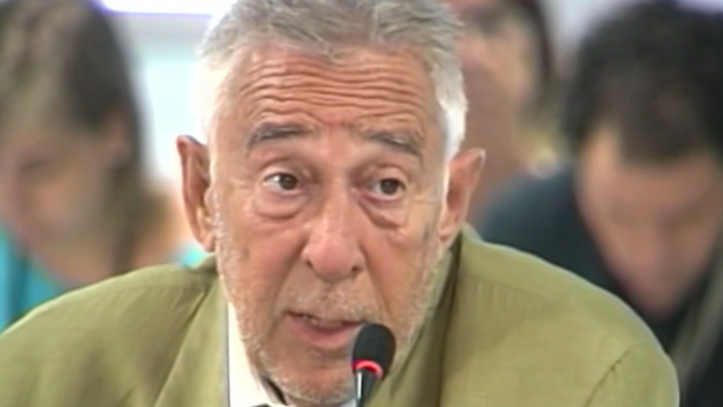 El anestesista que contagió hepatitis C a más de 275 pacientes: el caso real que aún estremece a España 1 El caso Maeso el anestesista que contagio hepatitis C a cientos de pacientes y marco uno de los mayores escandalos sanitarios en Espana 4