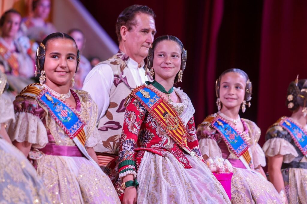Homenaje a las Falleras Mayores 2026 en Camins al Grau horario lugar y claves del acto 37 Mediana