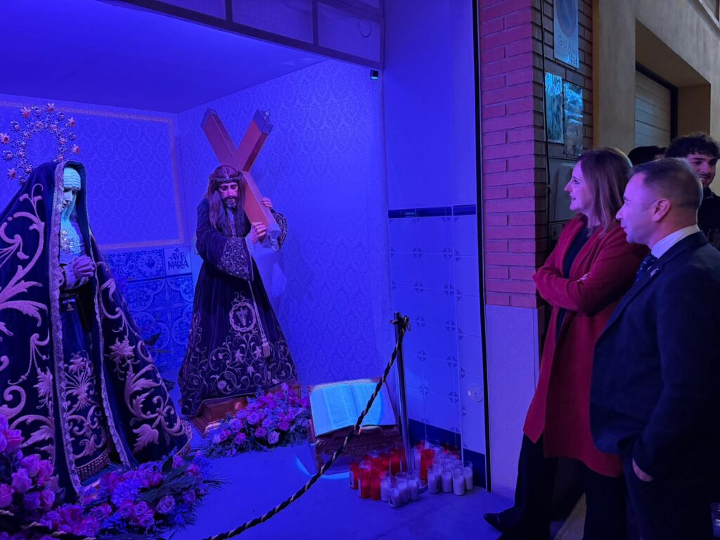 Maria Jose Catala rinde honores a los Granaderos del Cabanyal en su noche grande 3