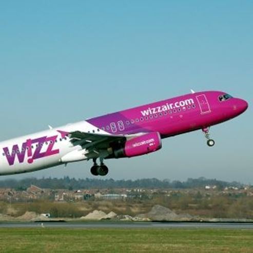 0018380 wizz air 493
