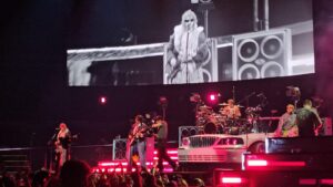 5 Seconds of Summer conquista Valencia mas de 6.500 fans llenan el Roig Arena en el regreso triunfal de la banda a Espana 10