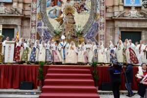 La ‘Missa dInfants emociona a miles de valencianos en honor a la Virgen de los Desamparados 57 Mediana