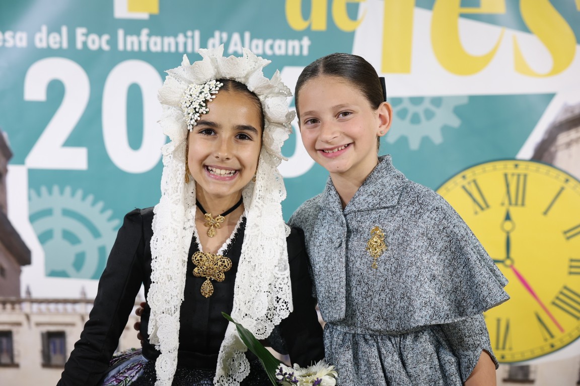 Leire Arellano Ruiz elegida Bellea del Foc Infantil dAlacant 2026 53 Mediana