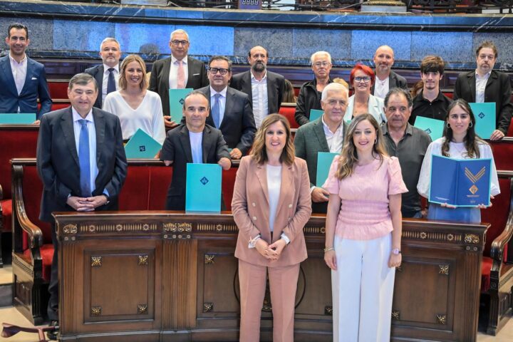 Valencia premia a sus grandes referentes deportivos y anuncia una inversion record de 383 millones para 2026 6