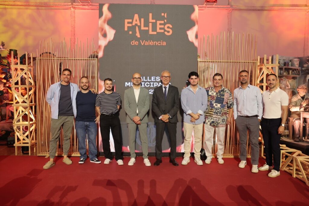 Nino Bravo volvera a emocionar a Valencia desde el corazon de las Fallas 2027 42 Mediana
