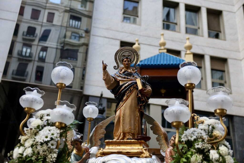 los ninos de la calle San Vicente 18
