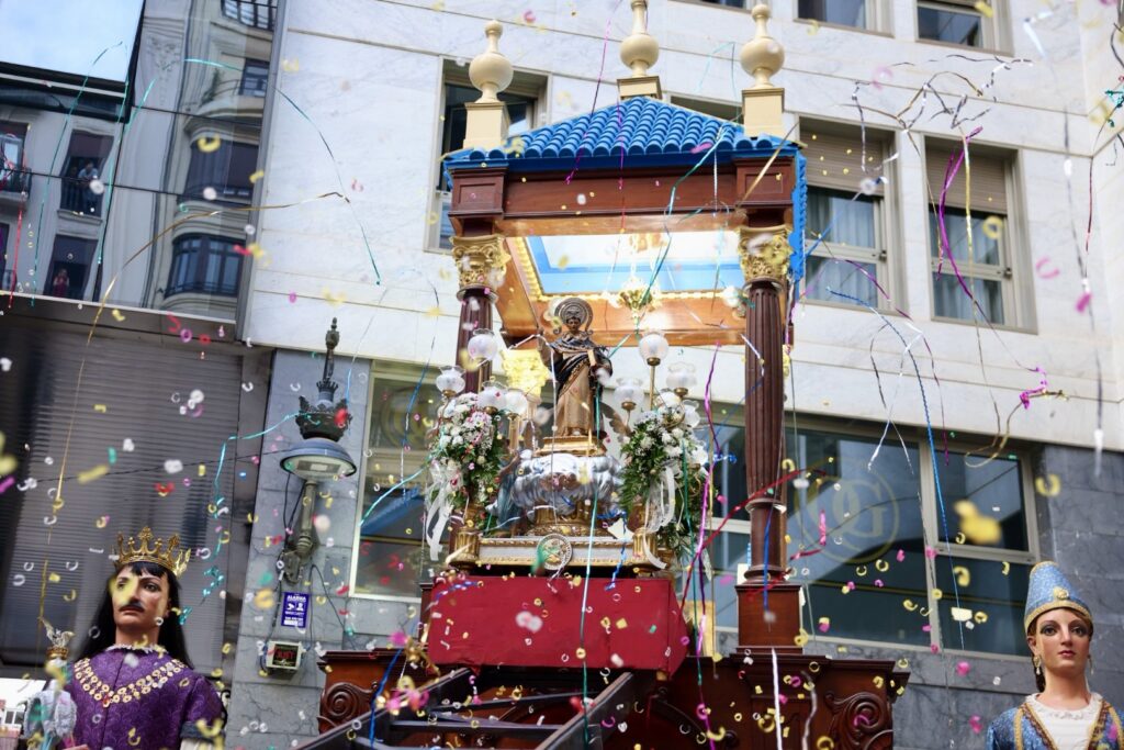 los ninos de la calle San Vicente 4