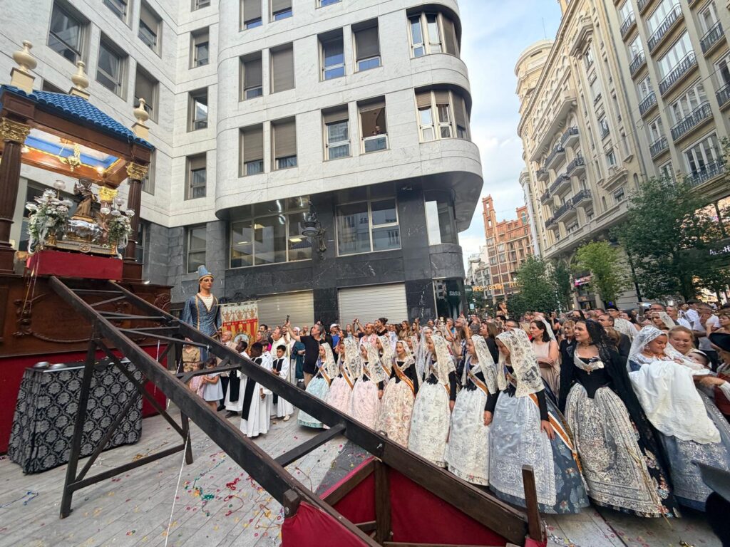 los ninos de la calle San Vicente 49