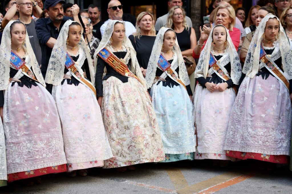 los ninos de la calle San Vicente 8