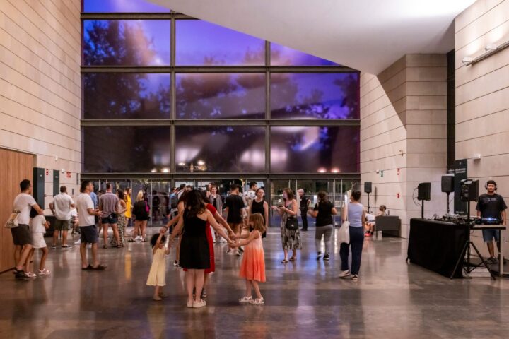 170726 EDUC Foto01 La Gran Nit de Juliol ©Miguel Lorenzo IVAM scaled 1