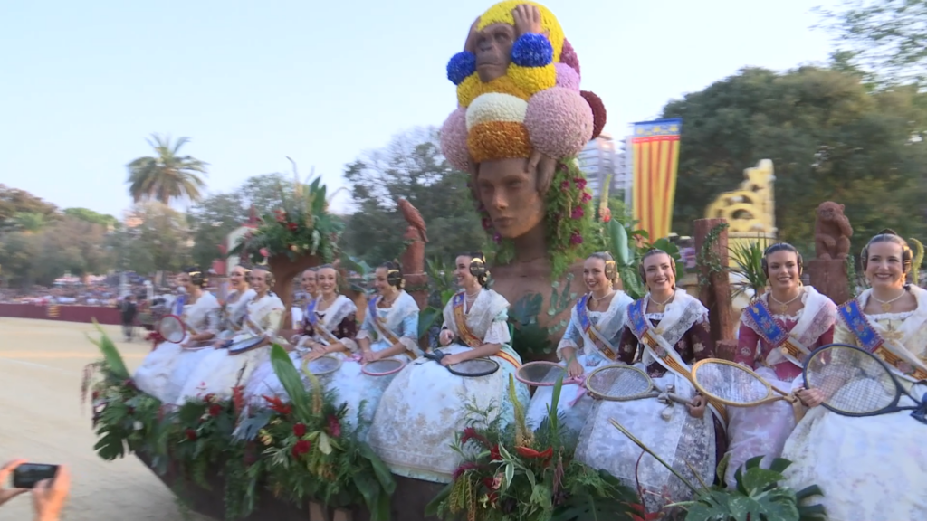 'I una vela llatina en el mar' conquista la Batalla de Flores 2026 y se lleva el máximo galardón 10 Batalla de flores 2026 25 Mediana