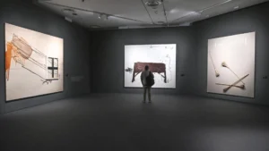 Vista exposicion Tapies. Ultima decada 2002 2012 2