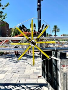 Vulcanum el espectaculo que transformo el cielo de Valencia con una gigantesca estructura suspendida a 25 metros de altura 3