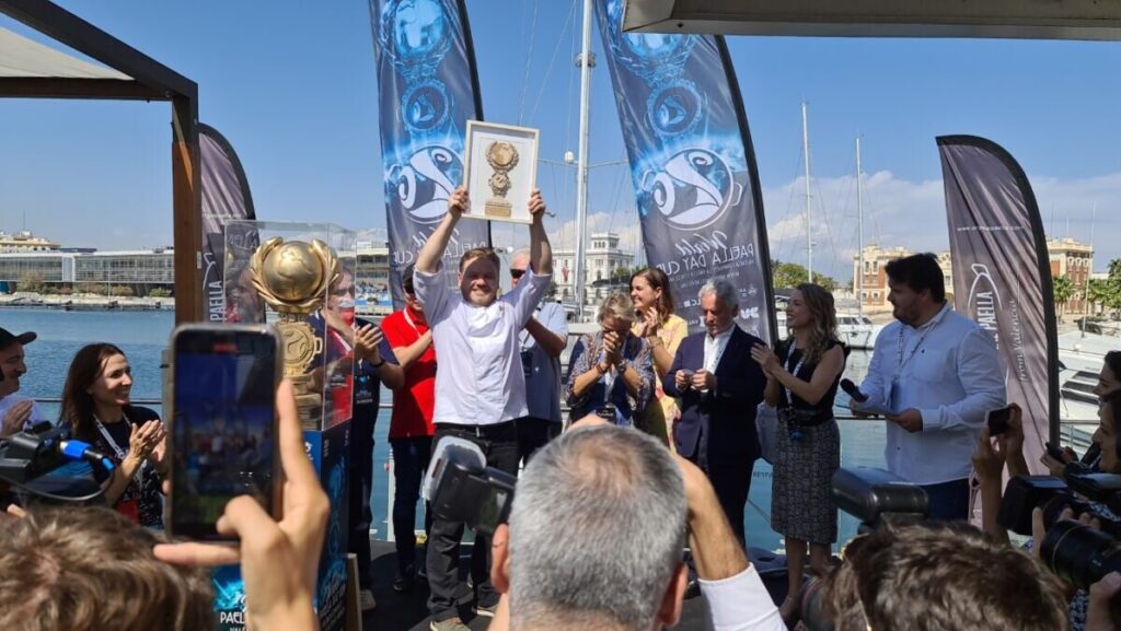 Francia gana la World Paella Day Cup 2022 20220920 123615 Mediano 28 scaled 1