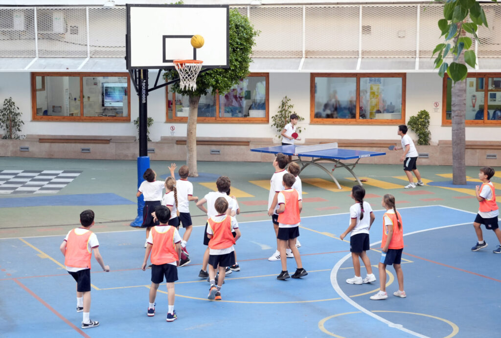 Celebracion del Global Be Well Day 2026 en British School Valencia 2
