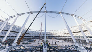 La espectacular maniobra que cambiara el aspecto del Nou Mestalla 2