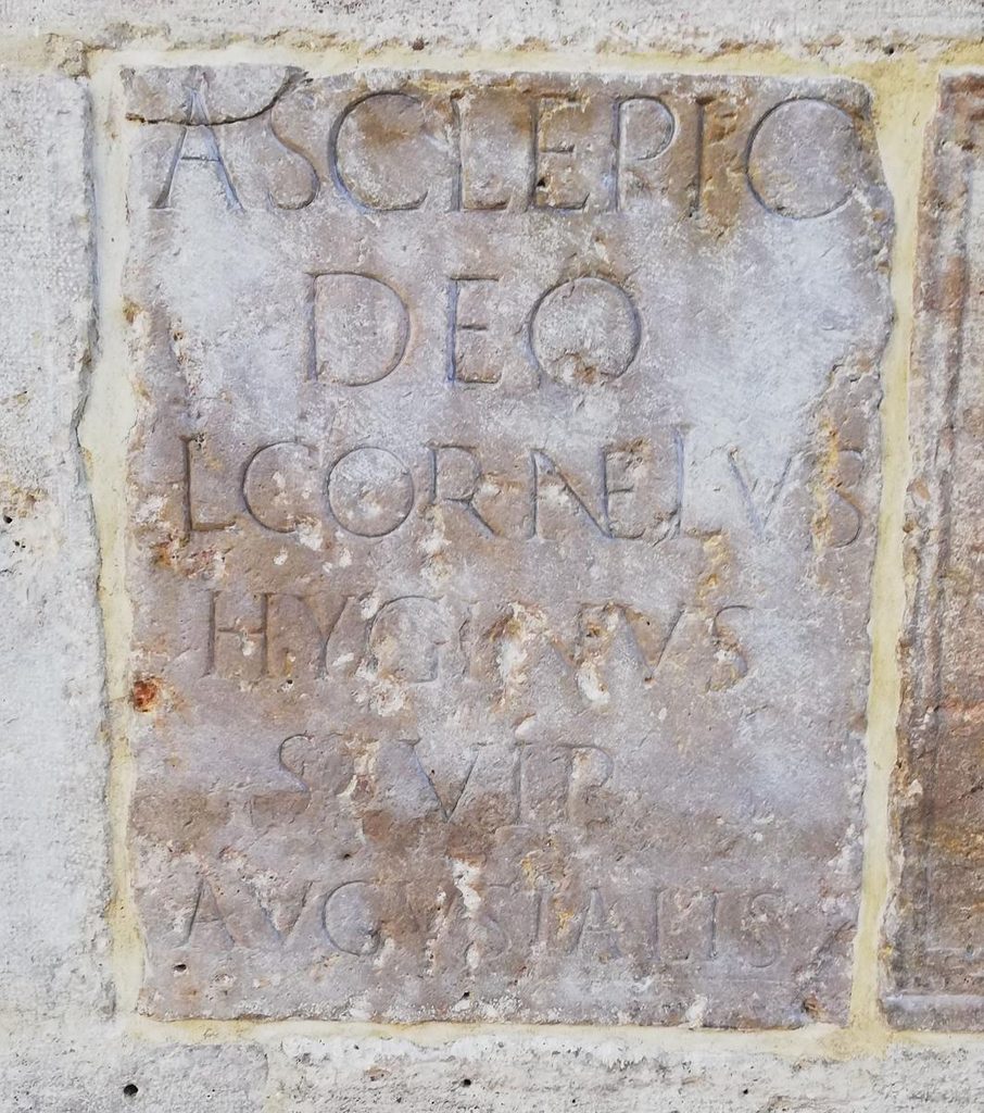Las piedras romanas escondidas a plena vista en las calles de Valencia 4